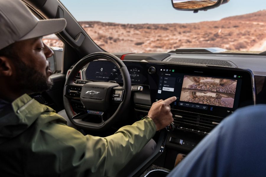 GM unveils a new user interface experience for pickup trucks