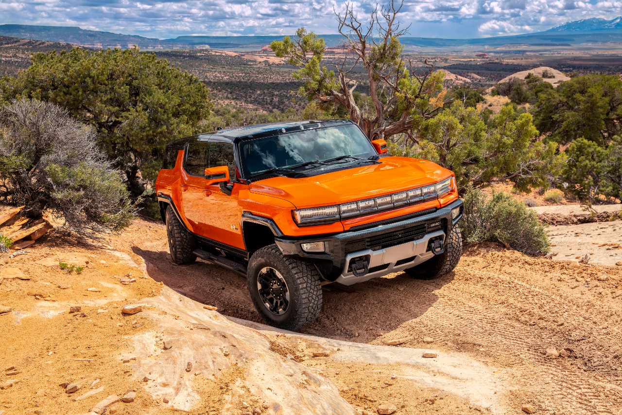 Rugged but brainy: 5 technologies that drive the GMC HUMMER EV