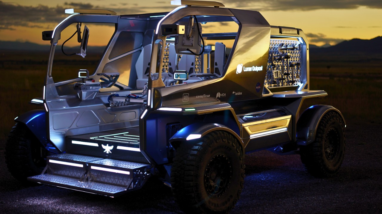 GM brings innovative battery tech to lunar rover concept