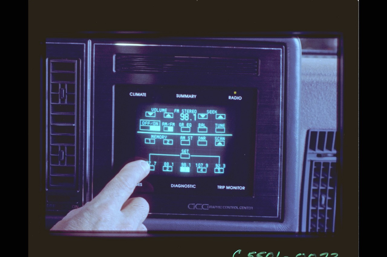 The radio control screen on the 1986 Buick Riviera