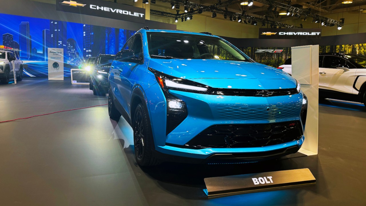 Chevrolet Bolt at Toronto Auto Show