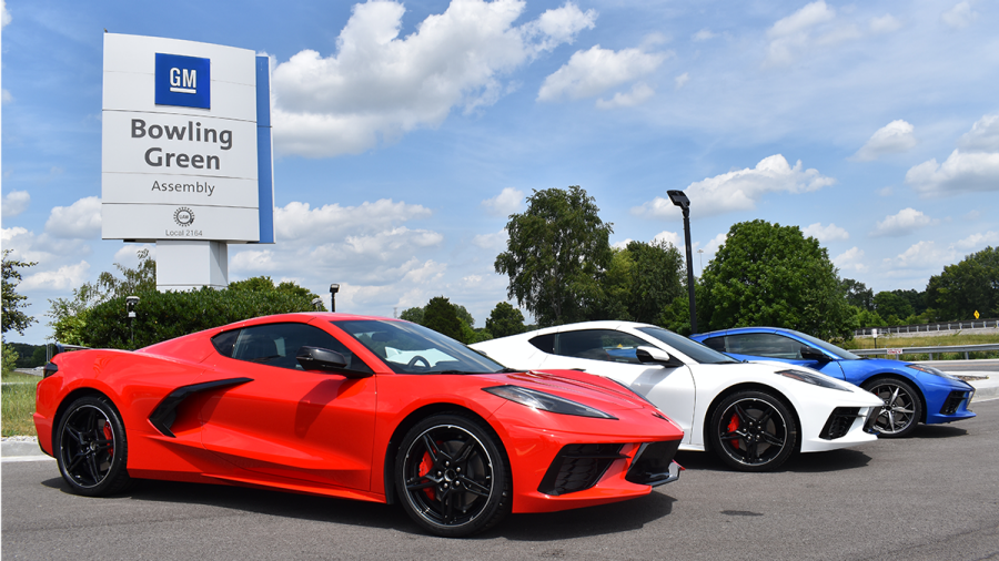 corvettes outside bowling green plant